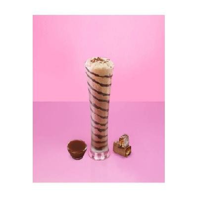 Snickers Milkshake with Snickers ice cream