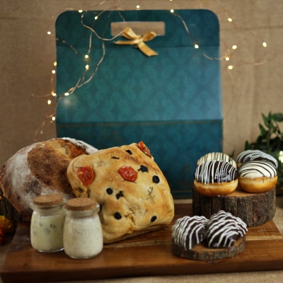 Bread Delight Hamper