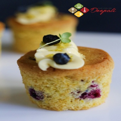 Lemon Blueberry Muffins (4 pieces)