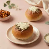 Chicken Tikka Cheese Bun