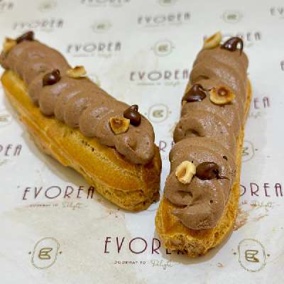 Nutella Eclair