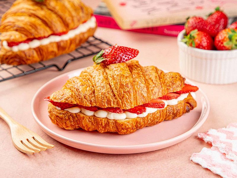 Strawberry Croissant