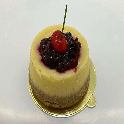 Cherry Baked Cheesecake Pastry