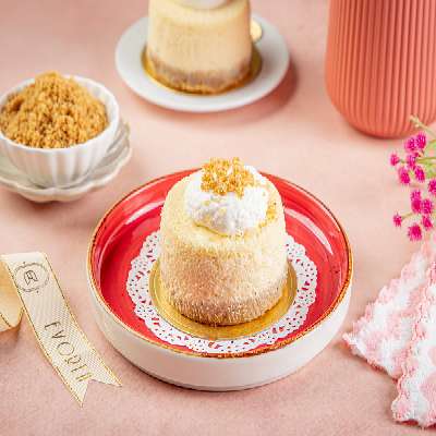 Classic Vanilla Baked Cheesecake Pastry