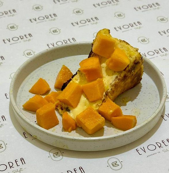 San Sebastian Mango Cheesecake Pastry