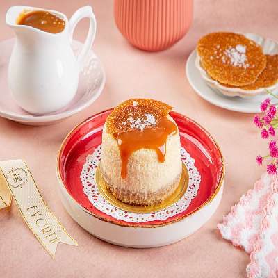 Caramel Sea-Salt Baked Cheesecake Pastry