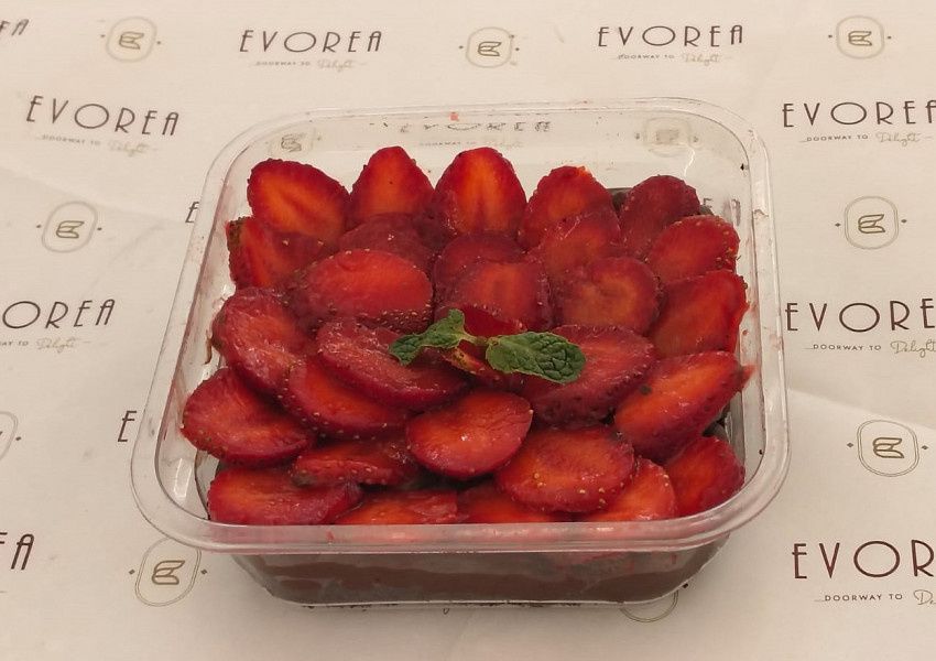 Strawberry Dark Chocolate Tub