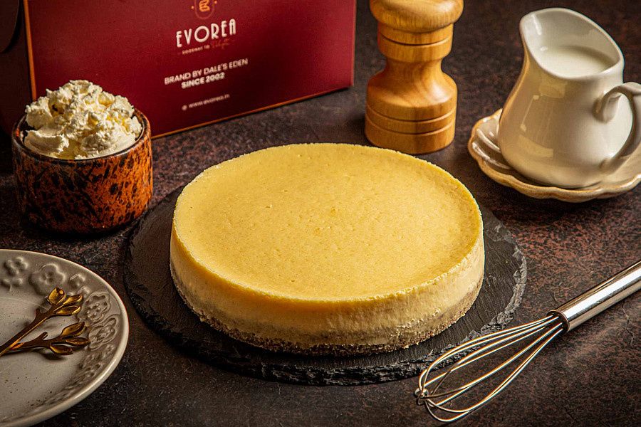 Classic Vanilla Baked Cheesecake