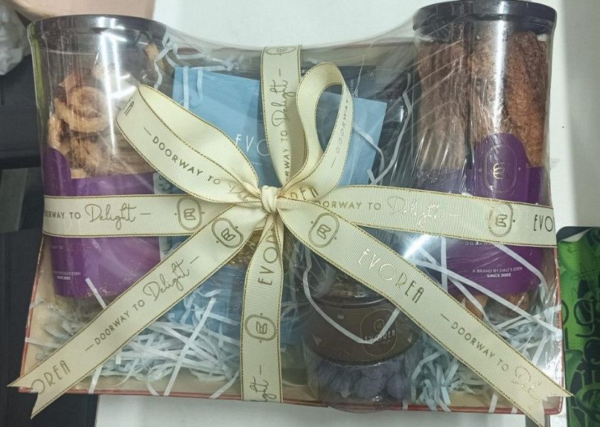 Gift Hamper 100653 1Pcs