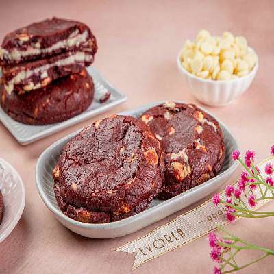 Red Velvet Cream Cheese Cookie