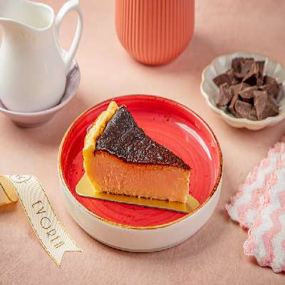 Classic Burnt Basque Cheesecake Pastry