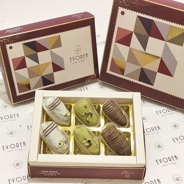 Assorted Coated Dates 6 Pcs Maroon Box