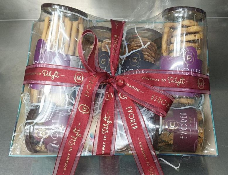 Gift Hamper 100655 1Pcs