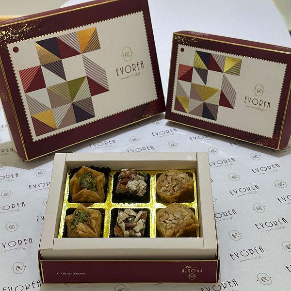 Assorted Baklava 6 Pcs Maroon Box