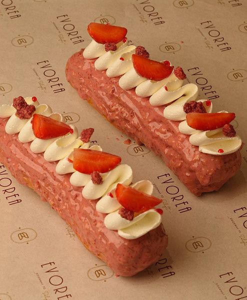 Strawberry Eclair