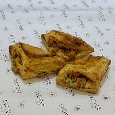 Creamy Veg Puff