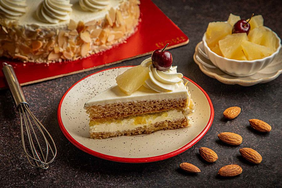 Classic Pineapple Pastry