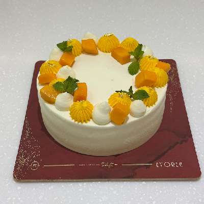 Classic Mango Cake