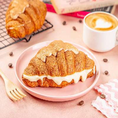 Tiramisu Croissant