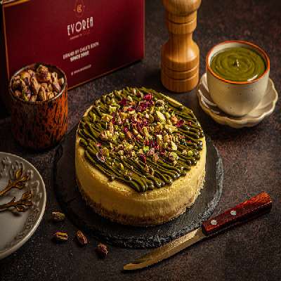 Pistachio Baked Cheesecake