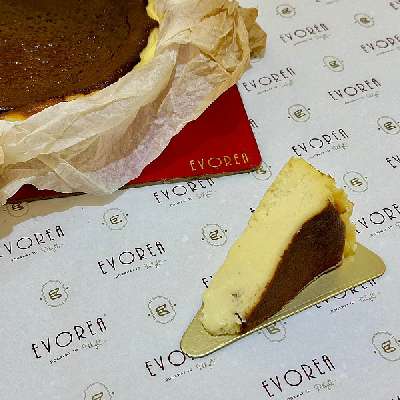 Classic Burnt Basque Cheesecake Pastry