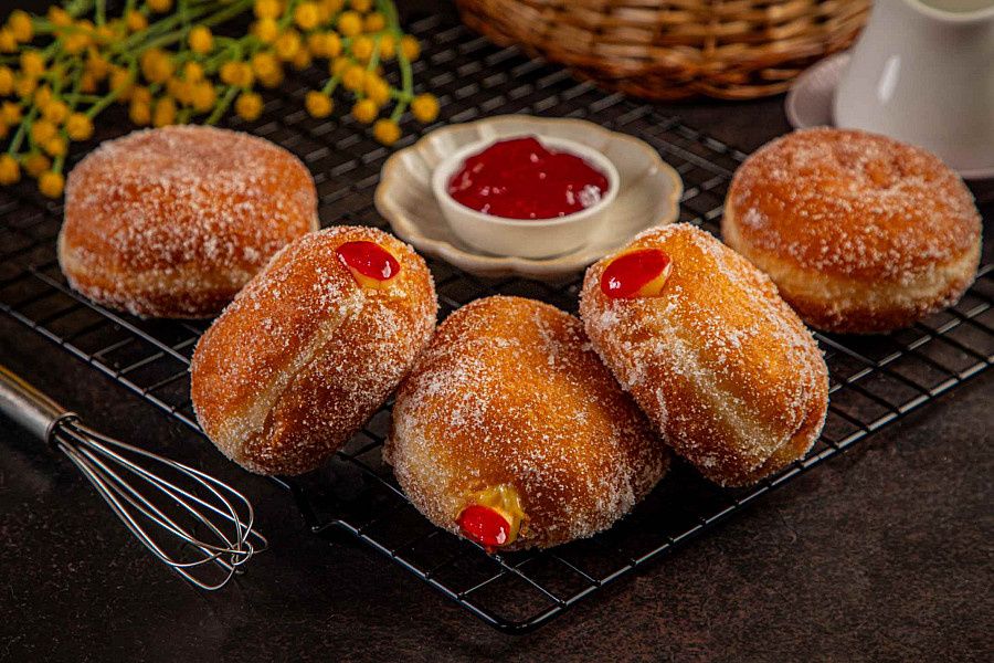 Custard Filled Bomboloni