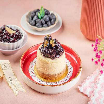 Blueberry Baked Cheesecake Pastry