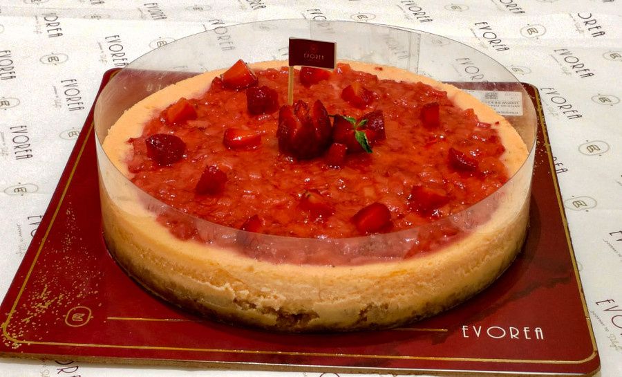 Baked Strawberry Cheesecake