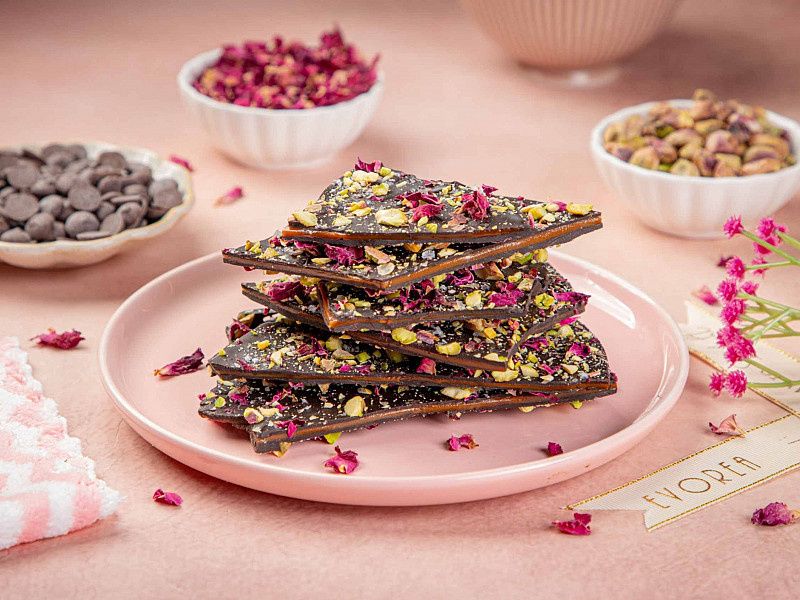 Rose Pistachio Chocolate Barks 150Gm