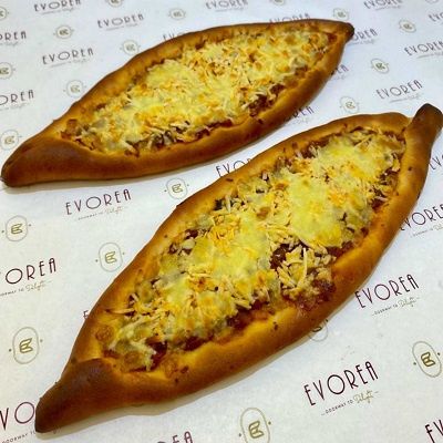 Classic Margherita Pizza