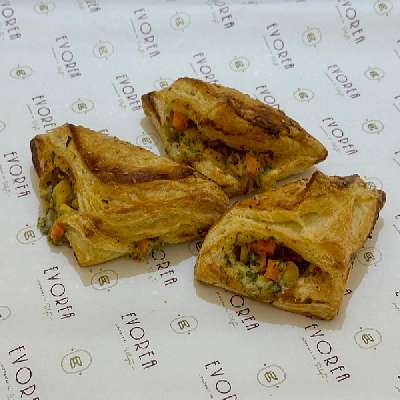 Creamy Veg Puff