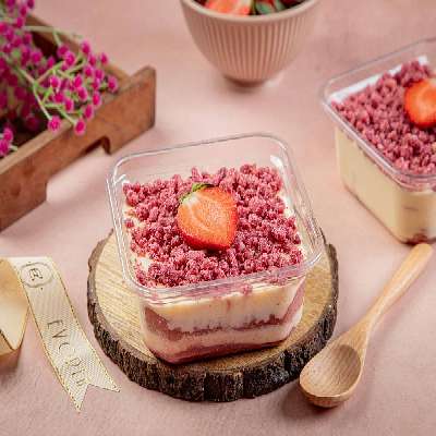 Strawberry Tiramisu Tub