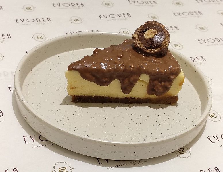 Baked Ferrero Rocher Cheesecake Pastry