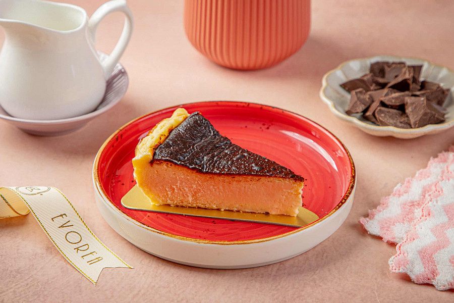 Classic Burnt Basque Cheesecake Pastry