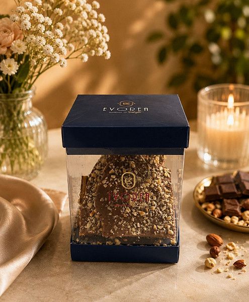 Hazelnut Sea Salt Bark Pinata Box 150Gm