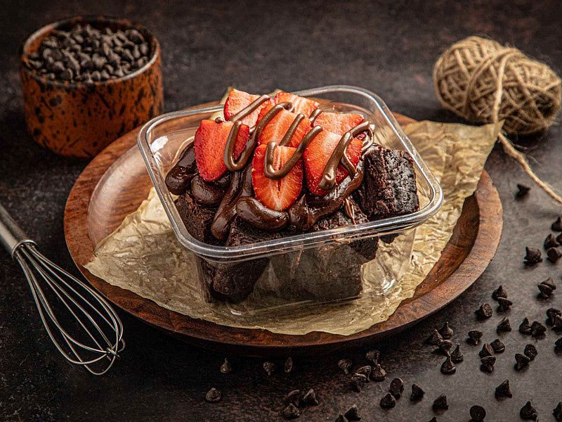 Dark Chocolate Strawberry Brownie Tub