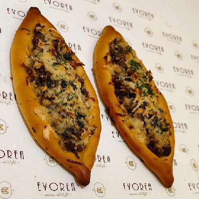 Chicken Turkish Pizza