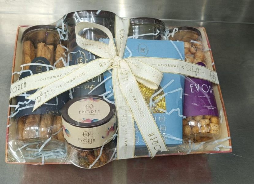 Gift Hamper 100654 1Pcs