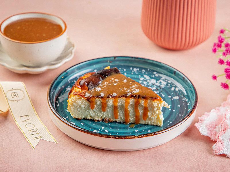 Caramel Sea Salt Burnt Basque Cheesecake Pastry