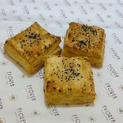 Creamy Chicken Puff