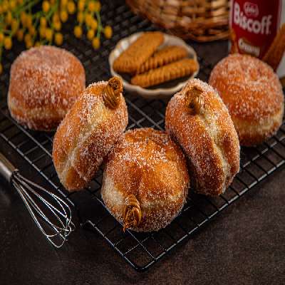 Biscoff Bomboloni
