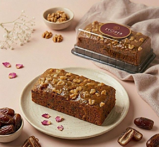 Dates & Walnut Tea-Time Cake