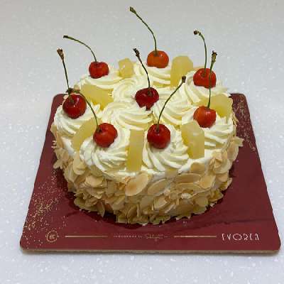 Classic Pineapple Cake 100032 600Gm