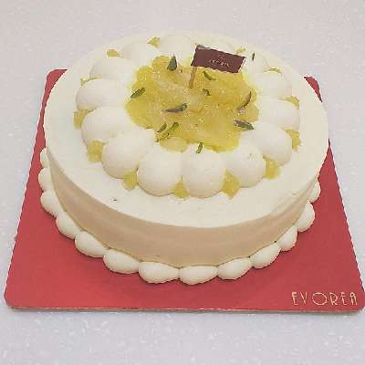 Classic Pineapple Cake 105