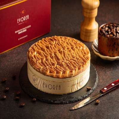 Tiramisu Cake