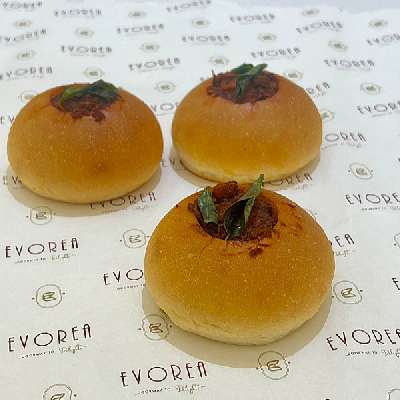 Chcken Ghee Roast Bun