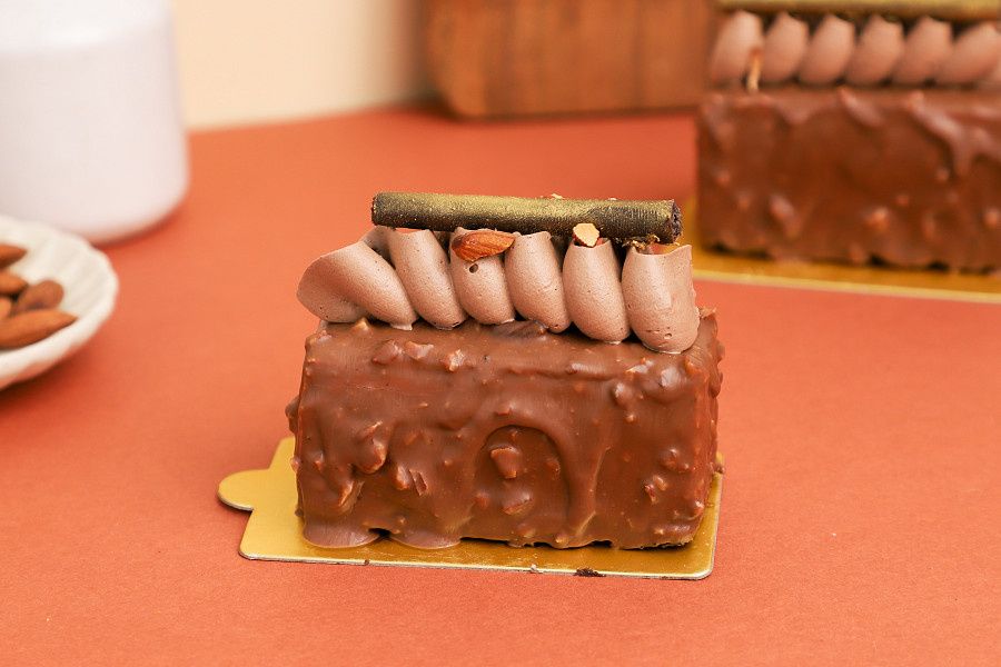 Belgium Almond Crackle Pastry