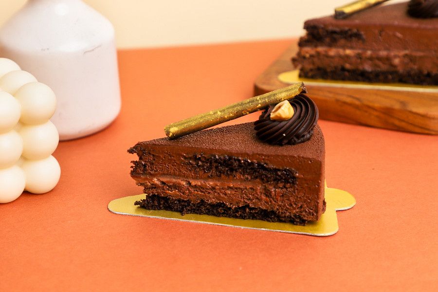 Belgian Hazelnut Praline Slice