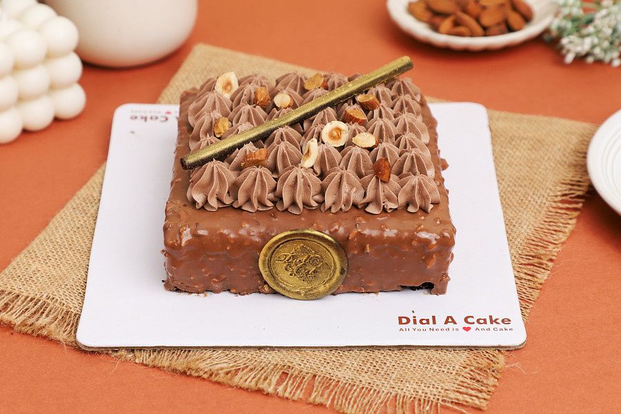 Belgium Almond Crackle Cake (500 Gm)