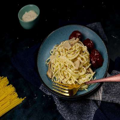 Non-veg Spaghetti - Creamy White